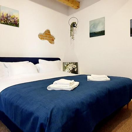 Art Studio Brasov Luaran gambar